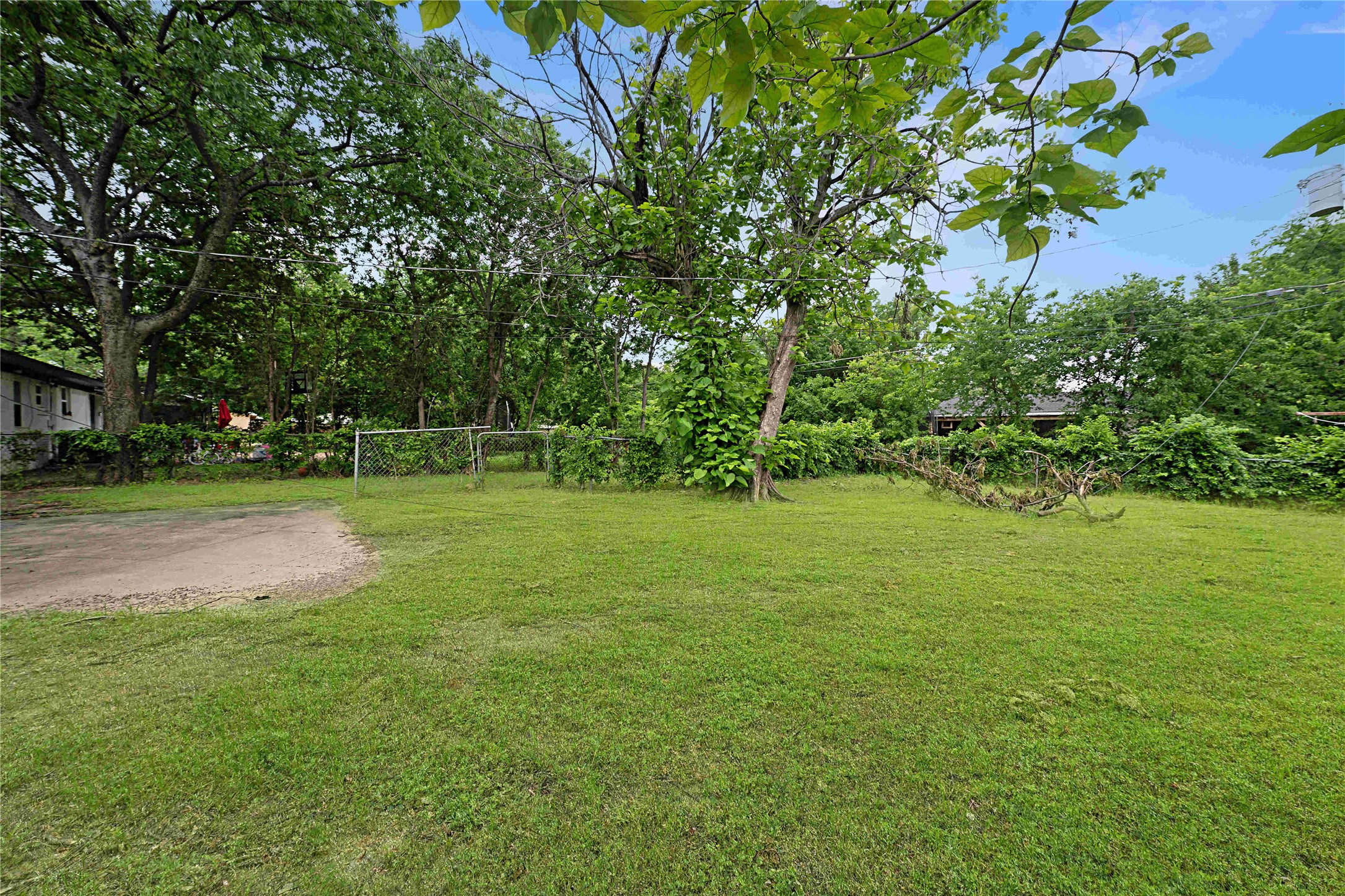 721 Ivywood Drive Dallas TX 75232