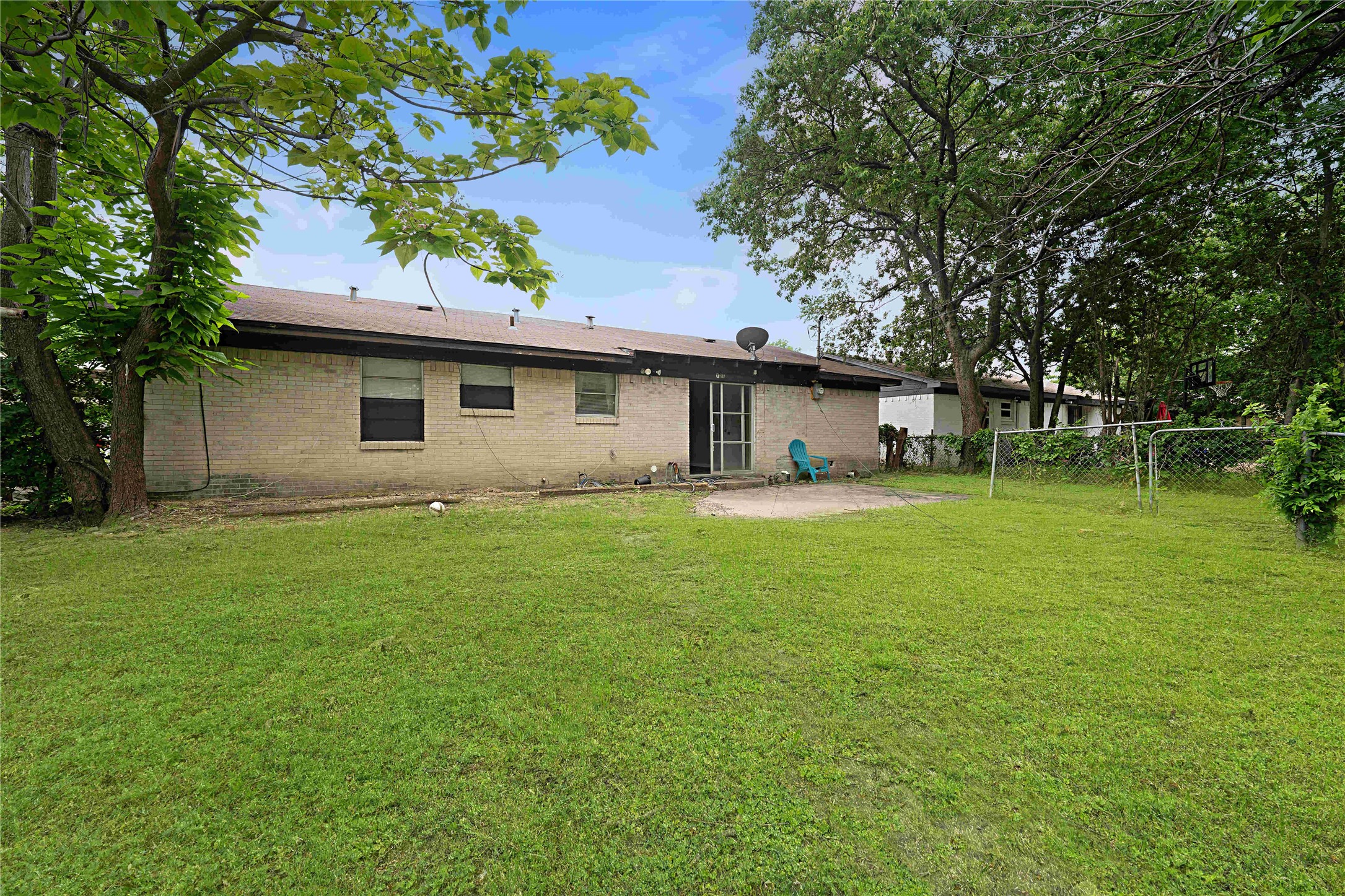 721 Ivywood Drive Dallas TX 75232