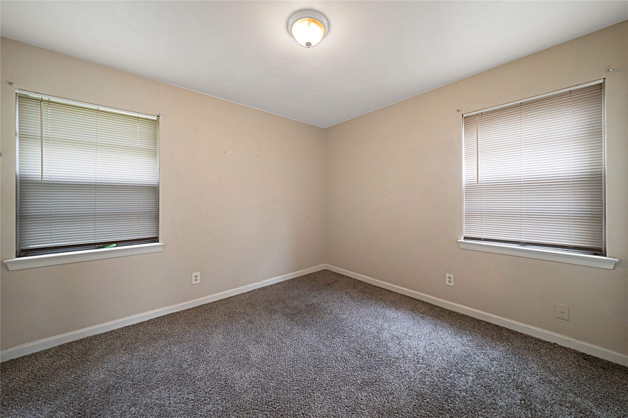 721 Ivywood Drive Dallas TX 75232