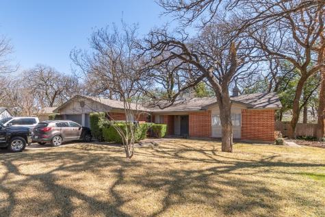 2706 Bellaire Court Arlington TX 76013