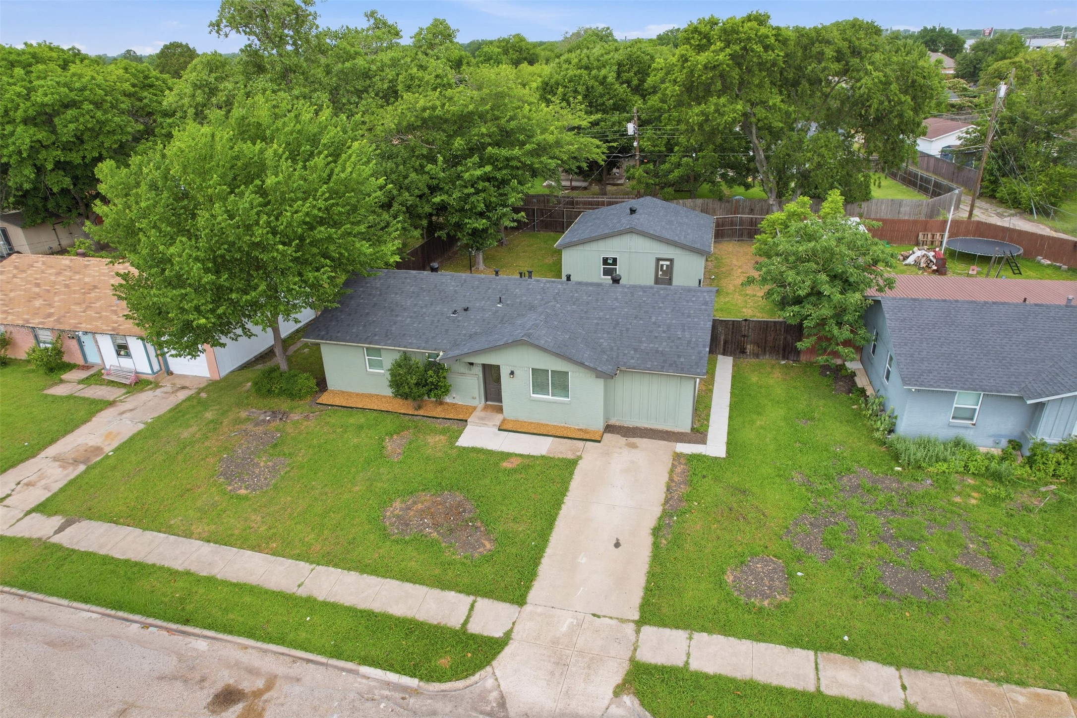 2511 Emerald Drive Mesquite TX 75150