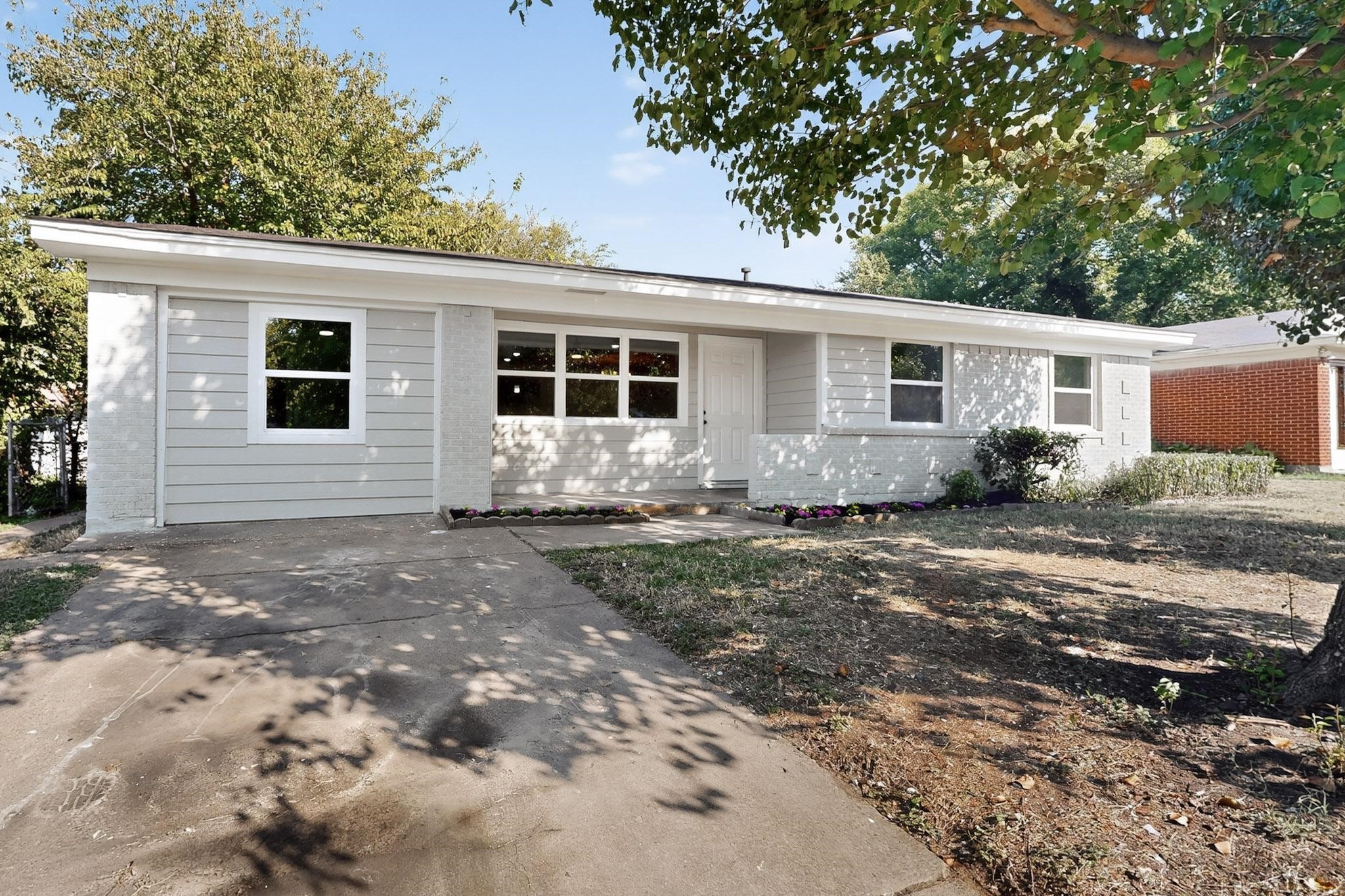 2309 52nd Street Dallas TX 75216