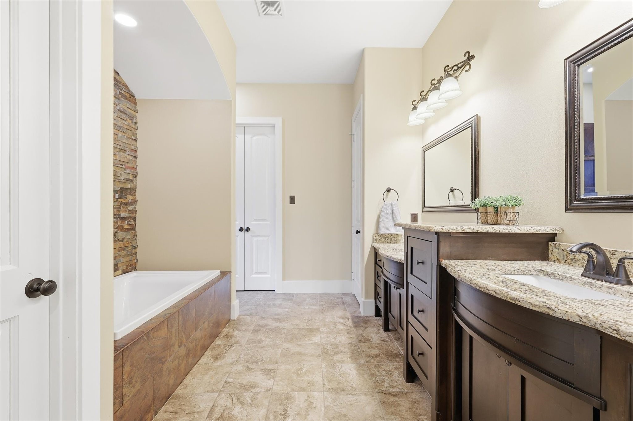 11236 Brady Oaks Court Fort Worth TX 76135