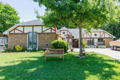 5310 Hollow Bend Lane Garland TX 75043