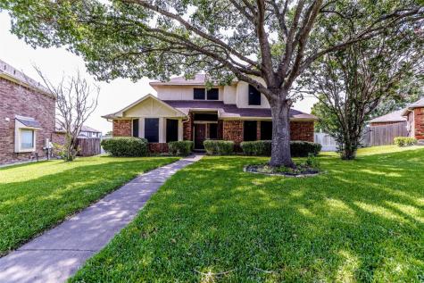 806 Raintree Court Desoto TX 75115