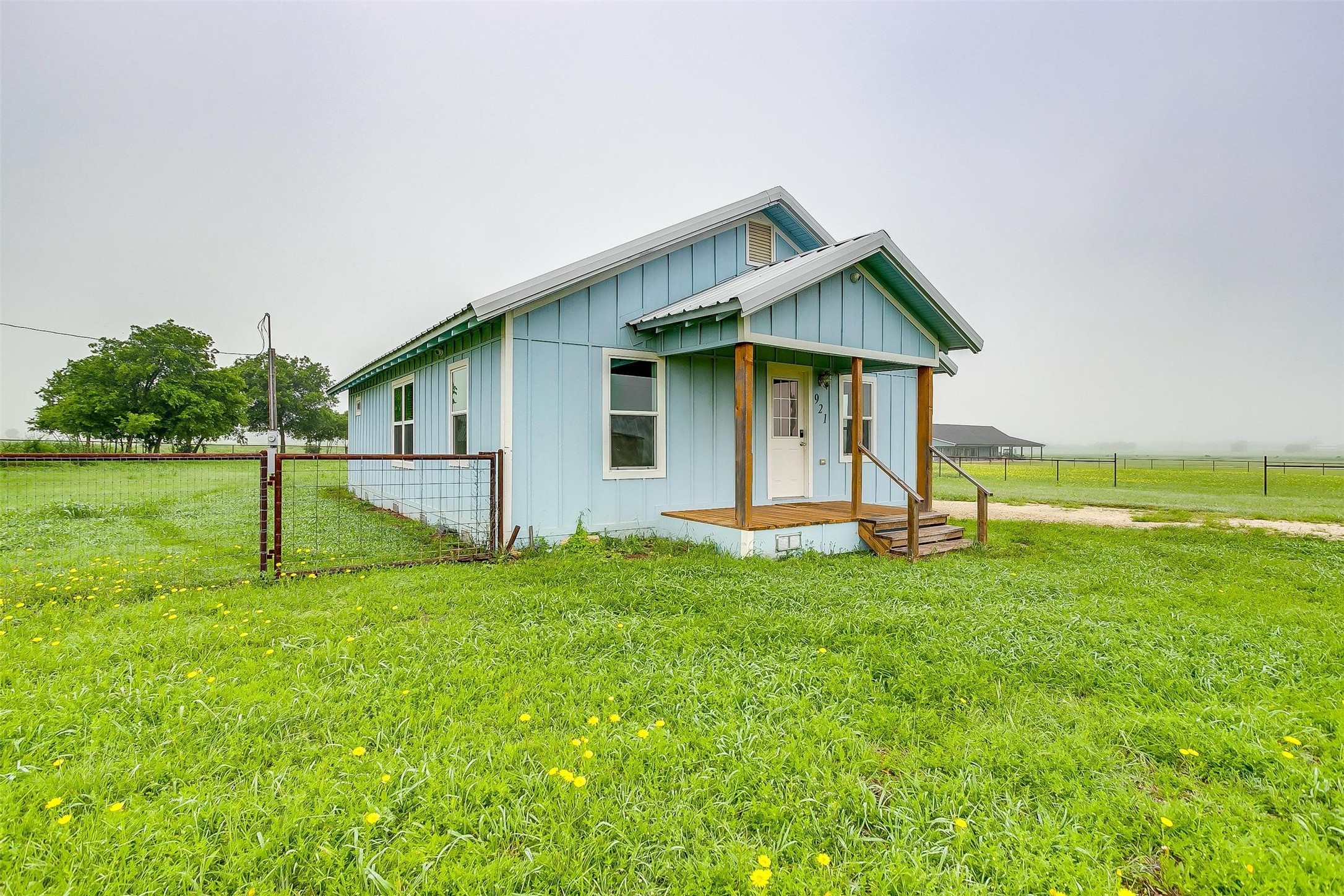 921 Fm 2488 Rio Vista TX 76093