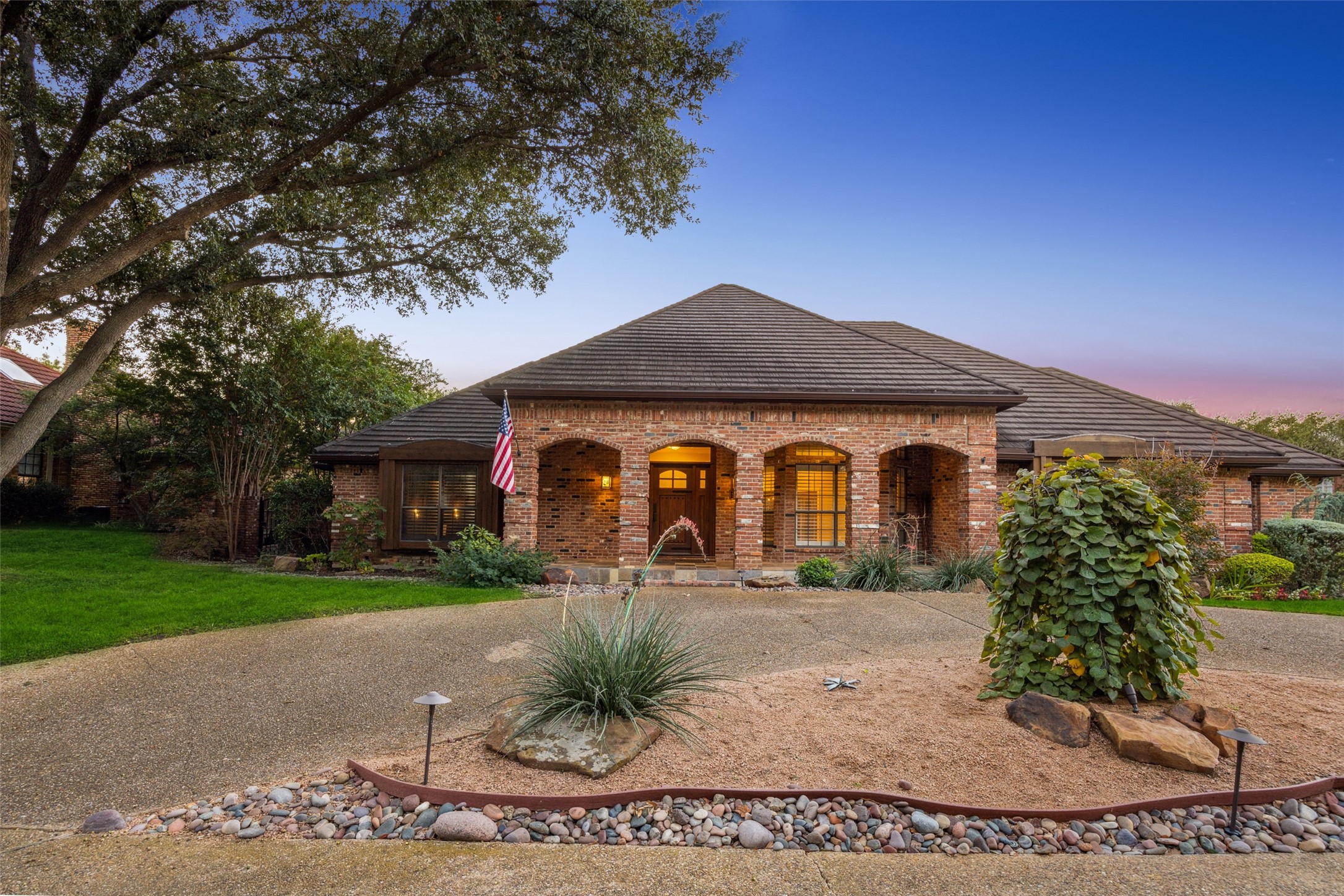 4317 Fannin Drive Irving TX 75038