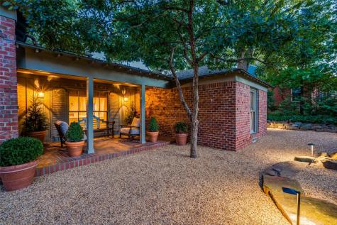 1450 Junior Drive Dallas TX 75208