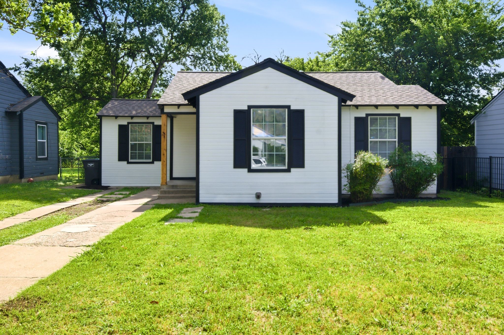 4909 Sandage Avenue Fort Worth TX 76115