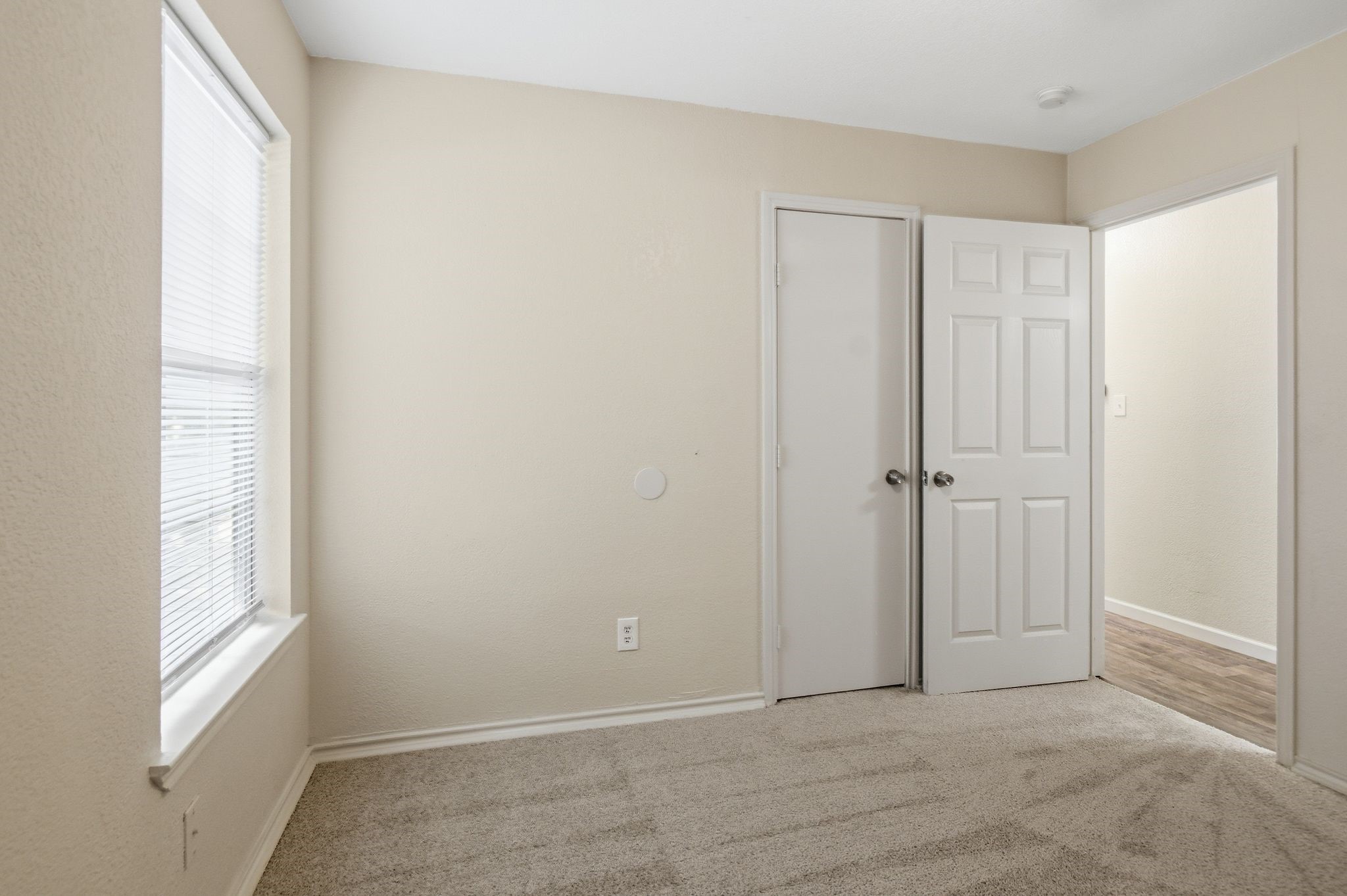 4909 Sandage Avenue Fort Worth TX 76115