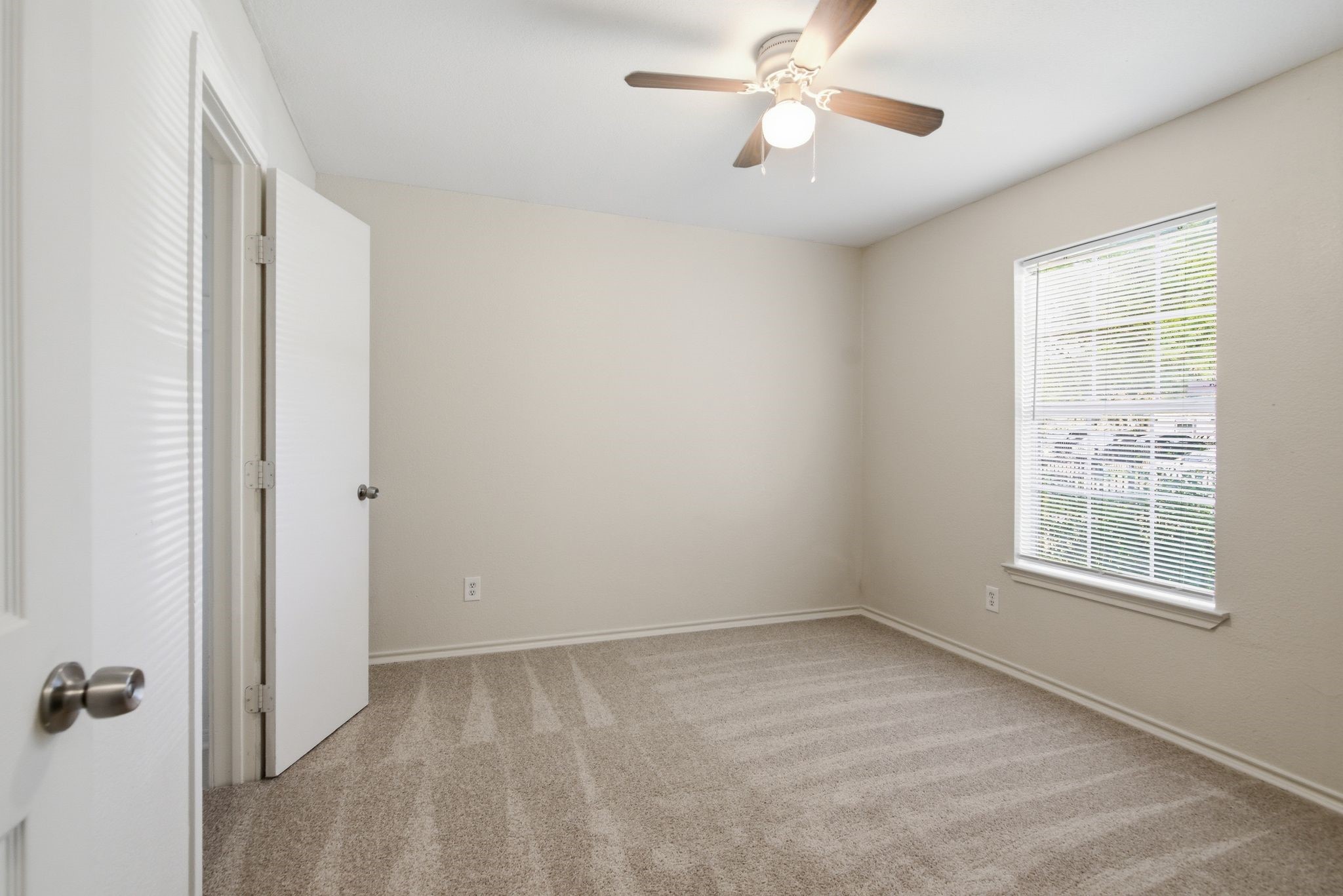 4909 Sandage Avenue Fort Worth TX 76115