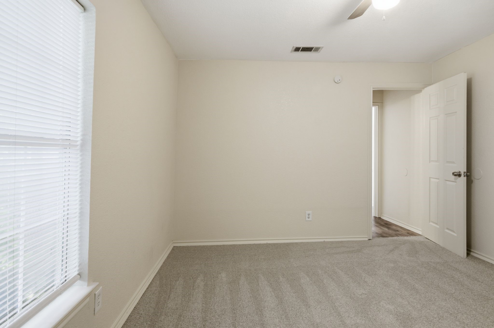 4909 Sandage Avenue Fort Worth TX 76115