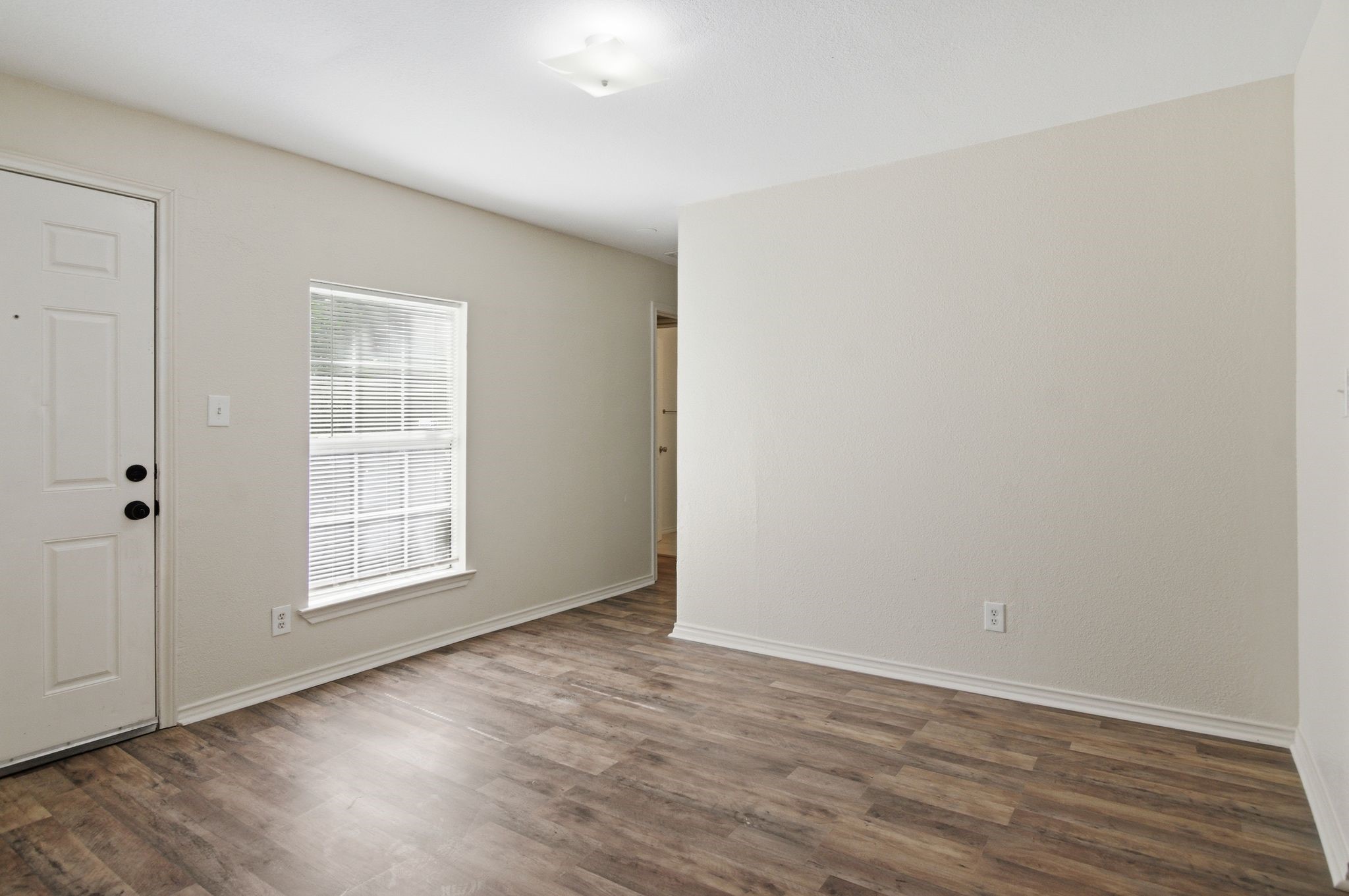 4909 Sandage Avenue Fort Worth TX 76115