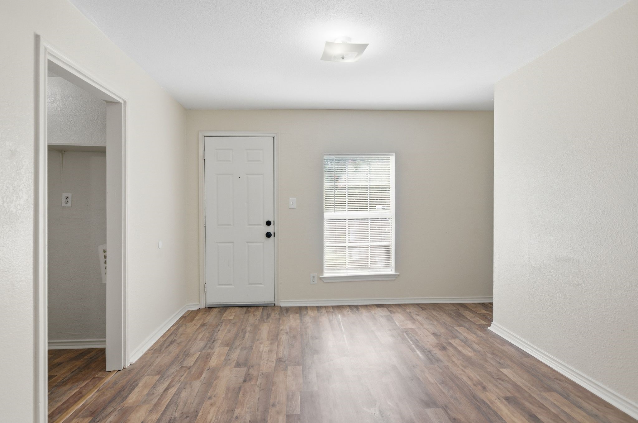 4909 Sandage Avenue Fort Worth TX 76115
