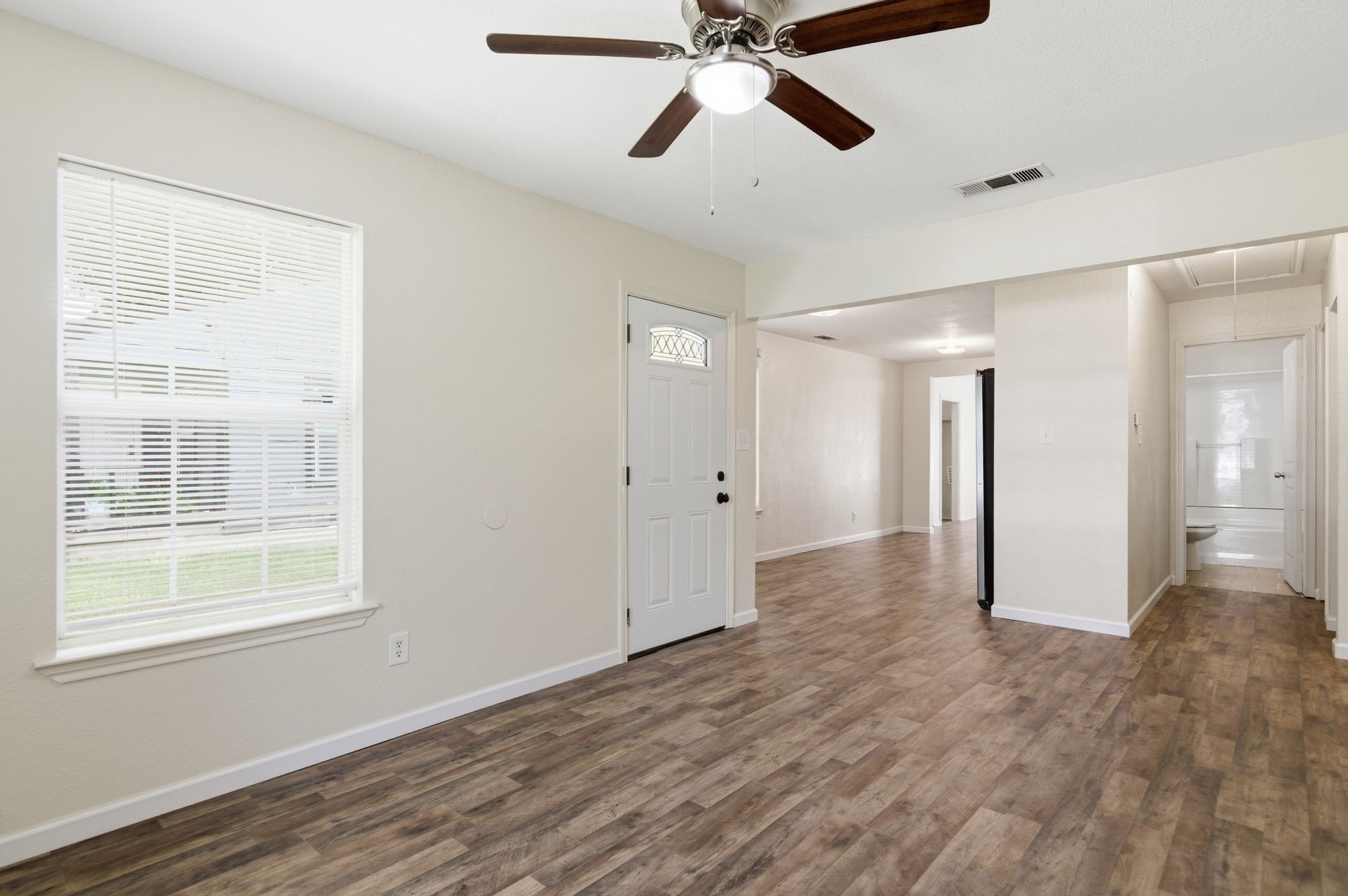 4909 Sandage Avenue Fort Worth TX 76115
