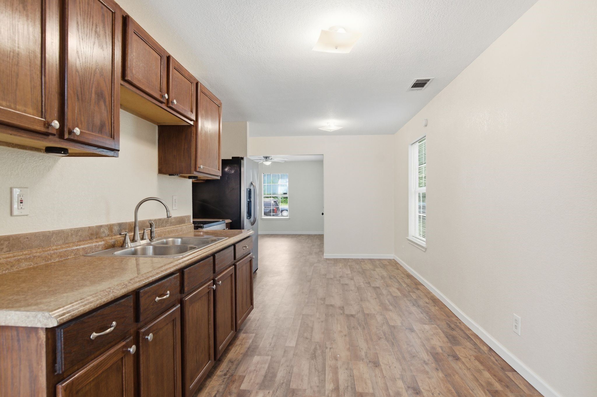 4909 Sandage Avenue Fort Worth TX 76115