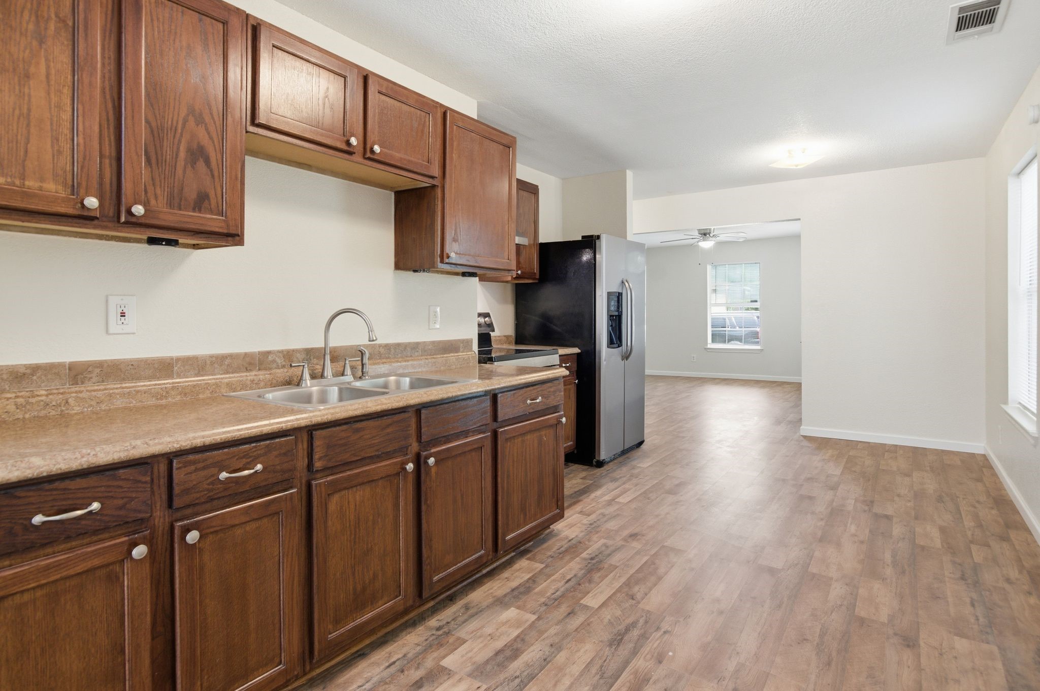 4909 Sandage Avenue Fort Worth TX 76115