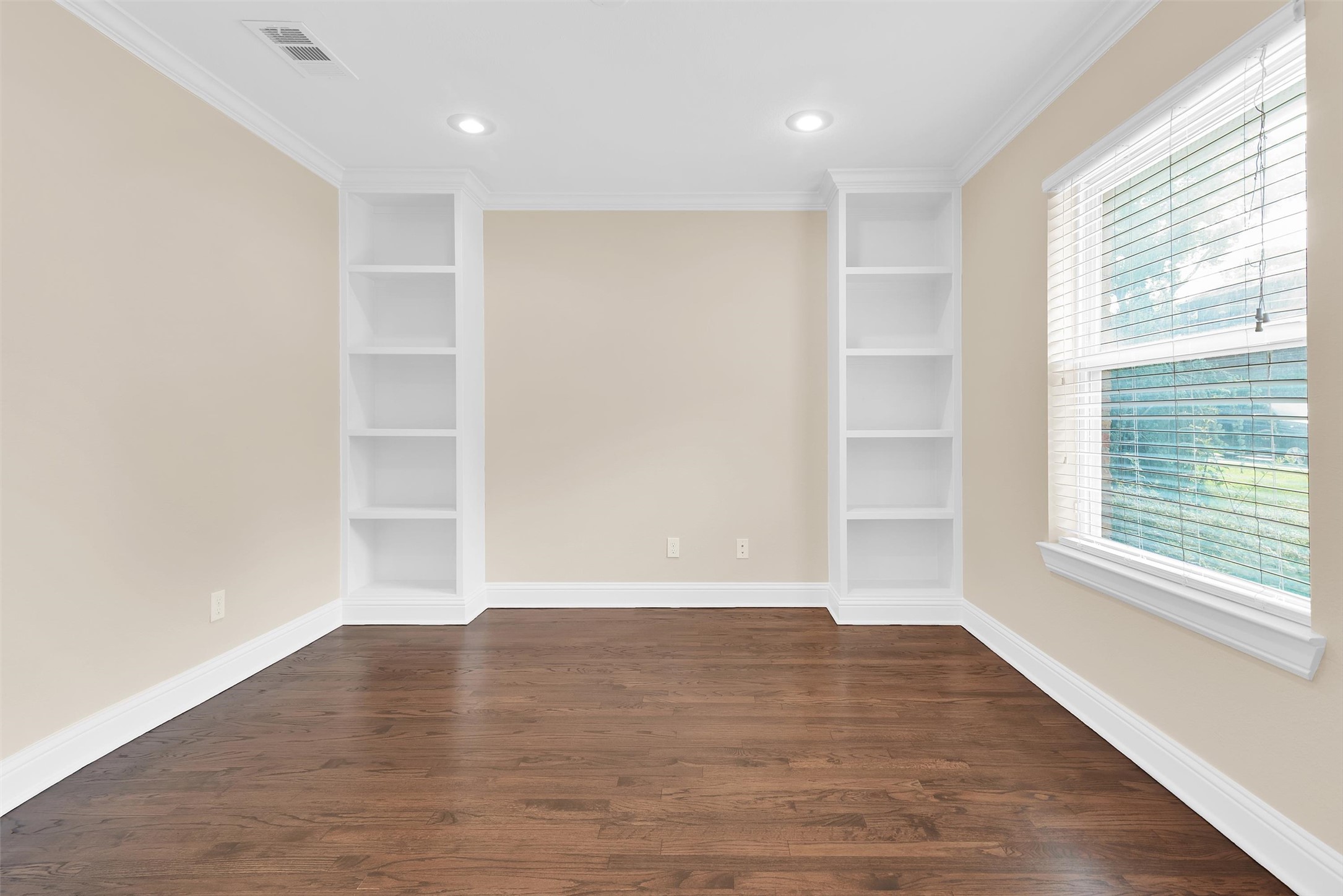 9783 Broken Bow Road Dallas TX 75238