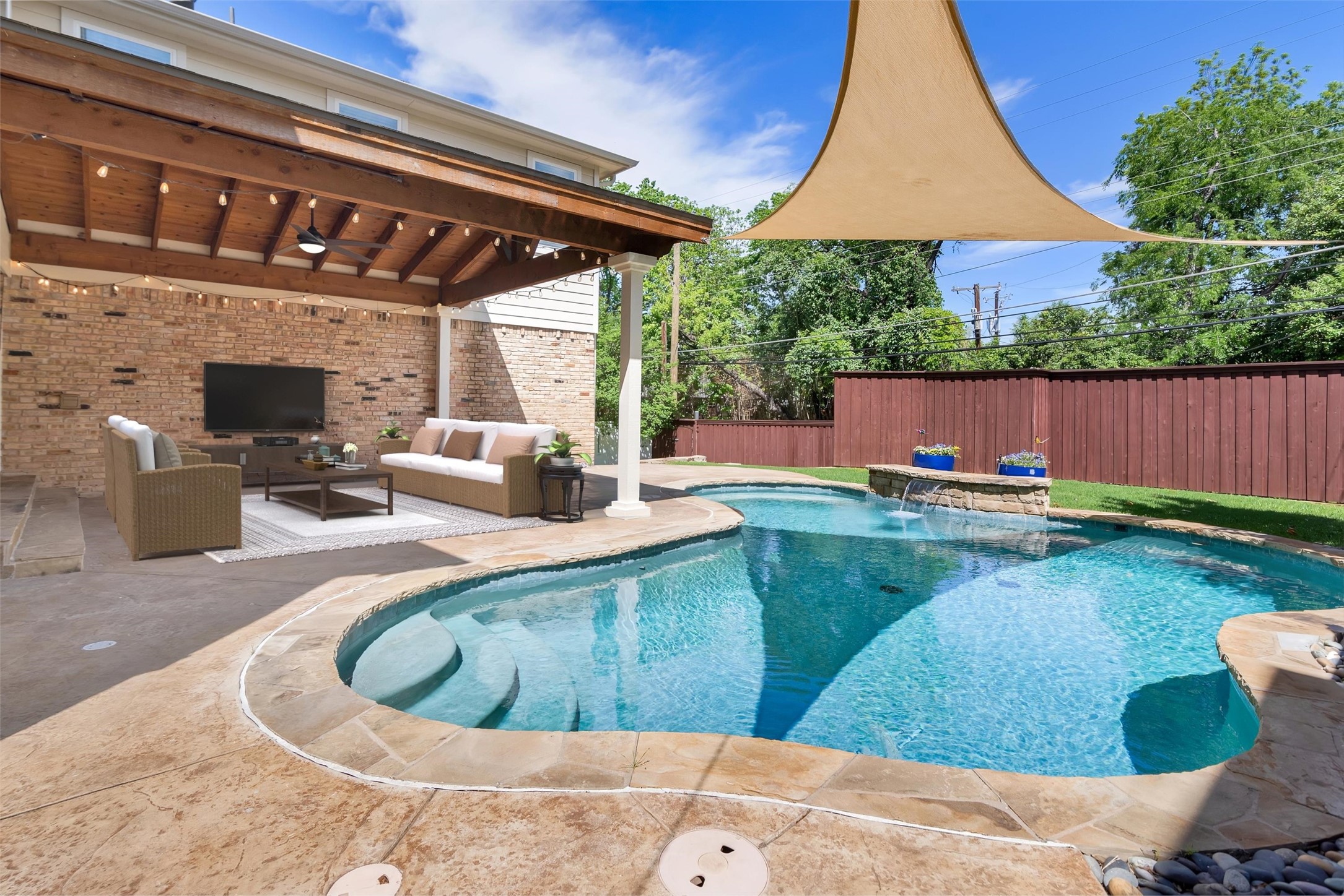 9783 Broken Bow Road Dallas TX 75238