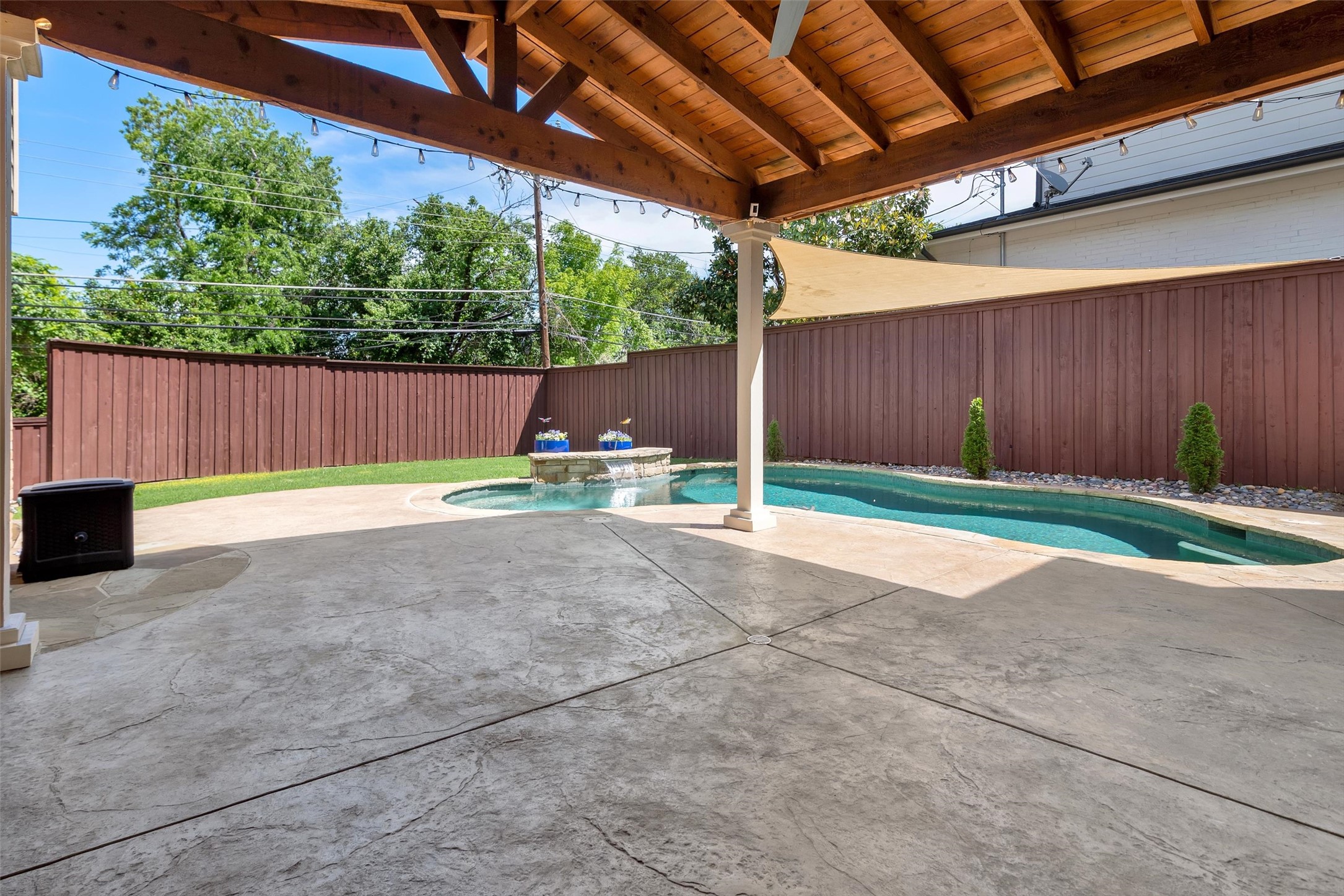 9783 Broken Bow Road Dallas TX 75238