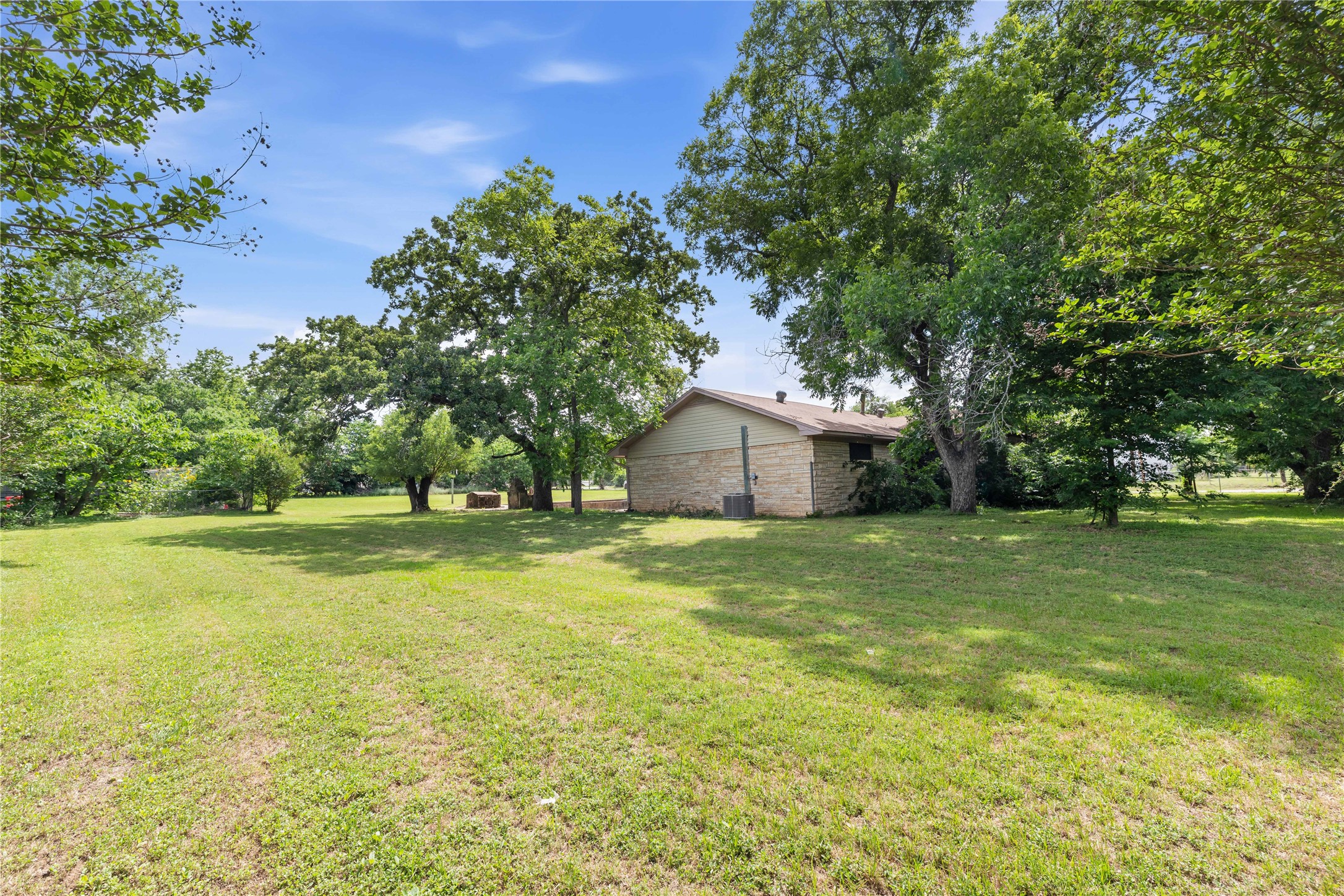 500 E Ham Avenue De Leon TX 76444