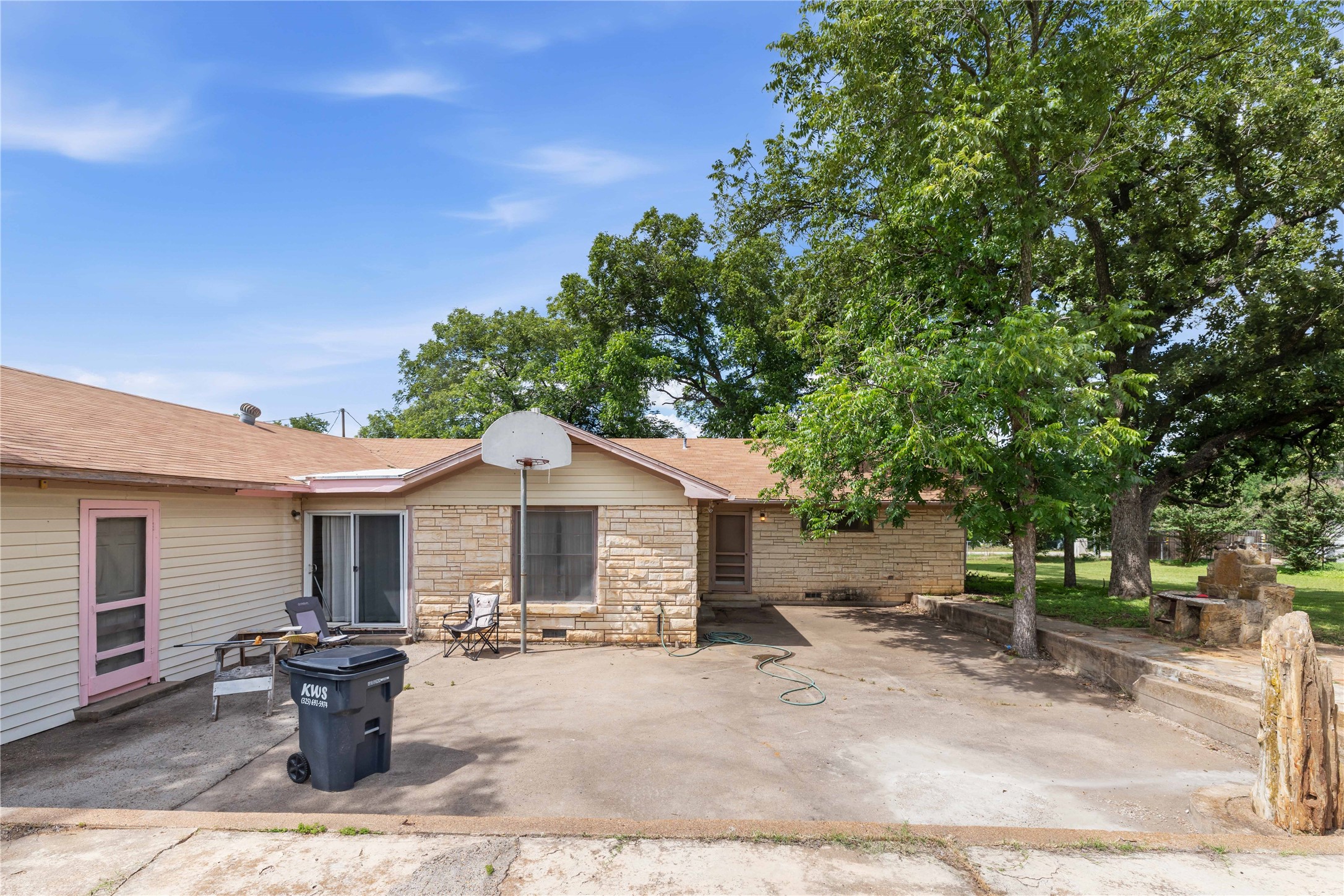 500 E Ham Avenue De Leon TX 76444