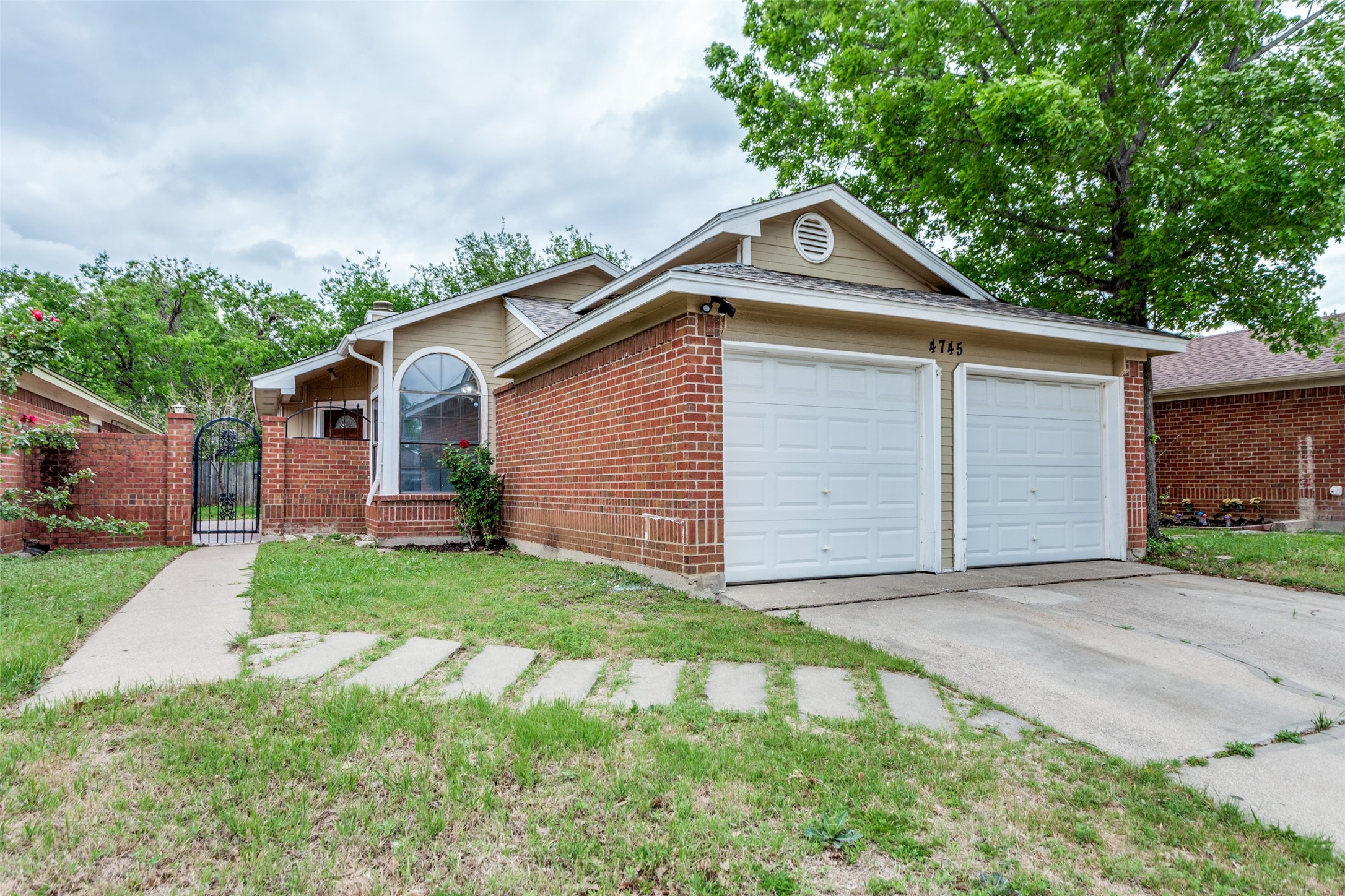 4745 Poppy Drive E Fort Worth TX 76137