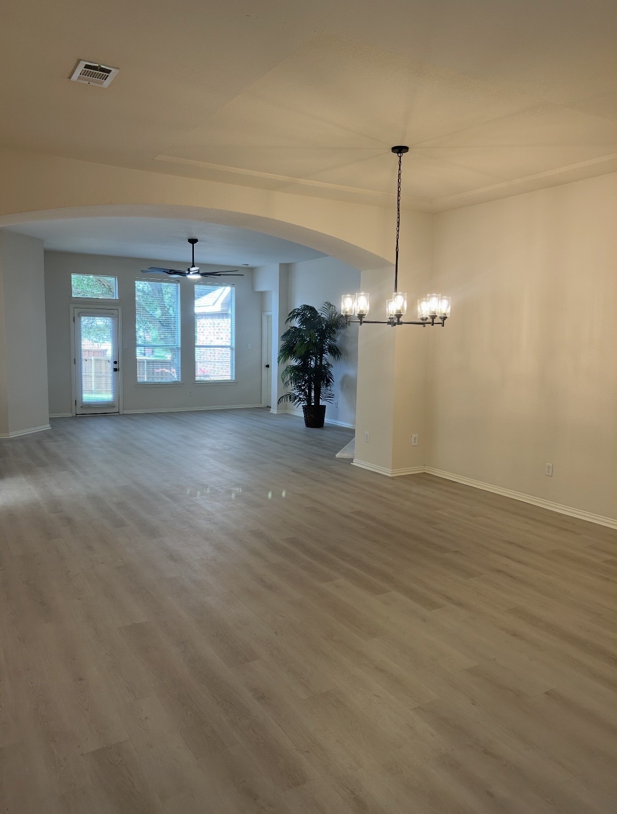 1624 Tanglerose Drive Desoto TX 75115