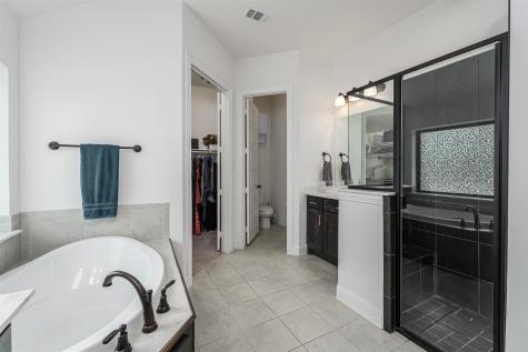 279 Moonshadow Drive Waxahachie TX 75165
