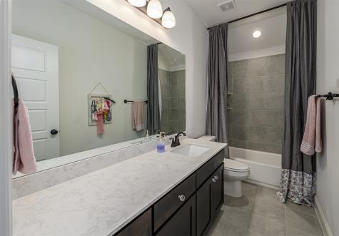 279 Moonshadow Drive Waxahachie TX 75165