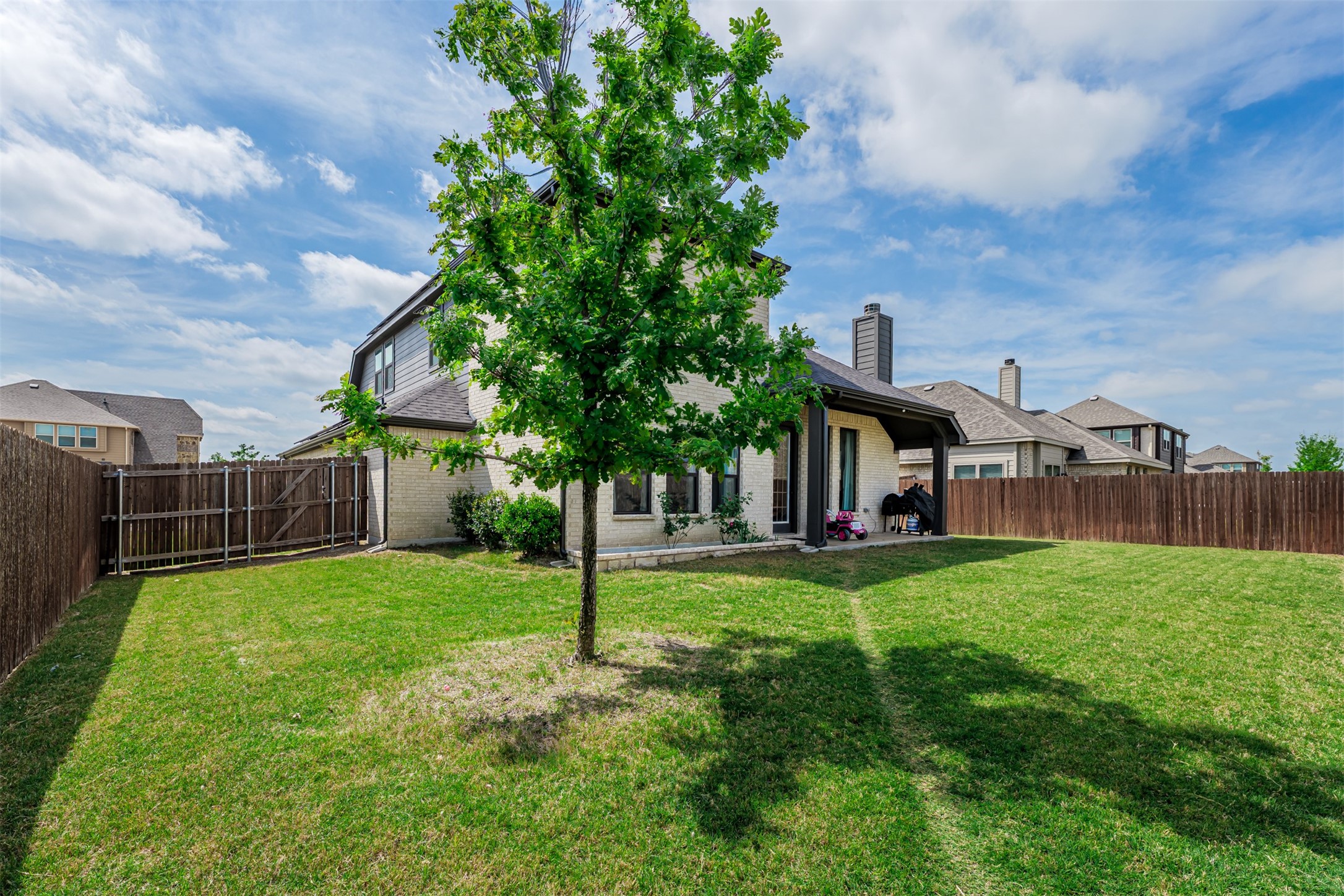 279 Moonshadow Drive Waxahachie TX 75165