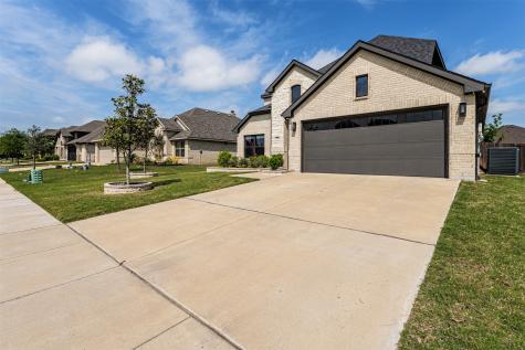 279 Moonshadow Drive Waxahachie TX 75165