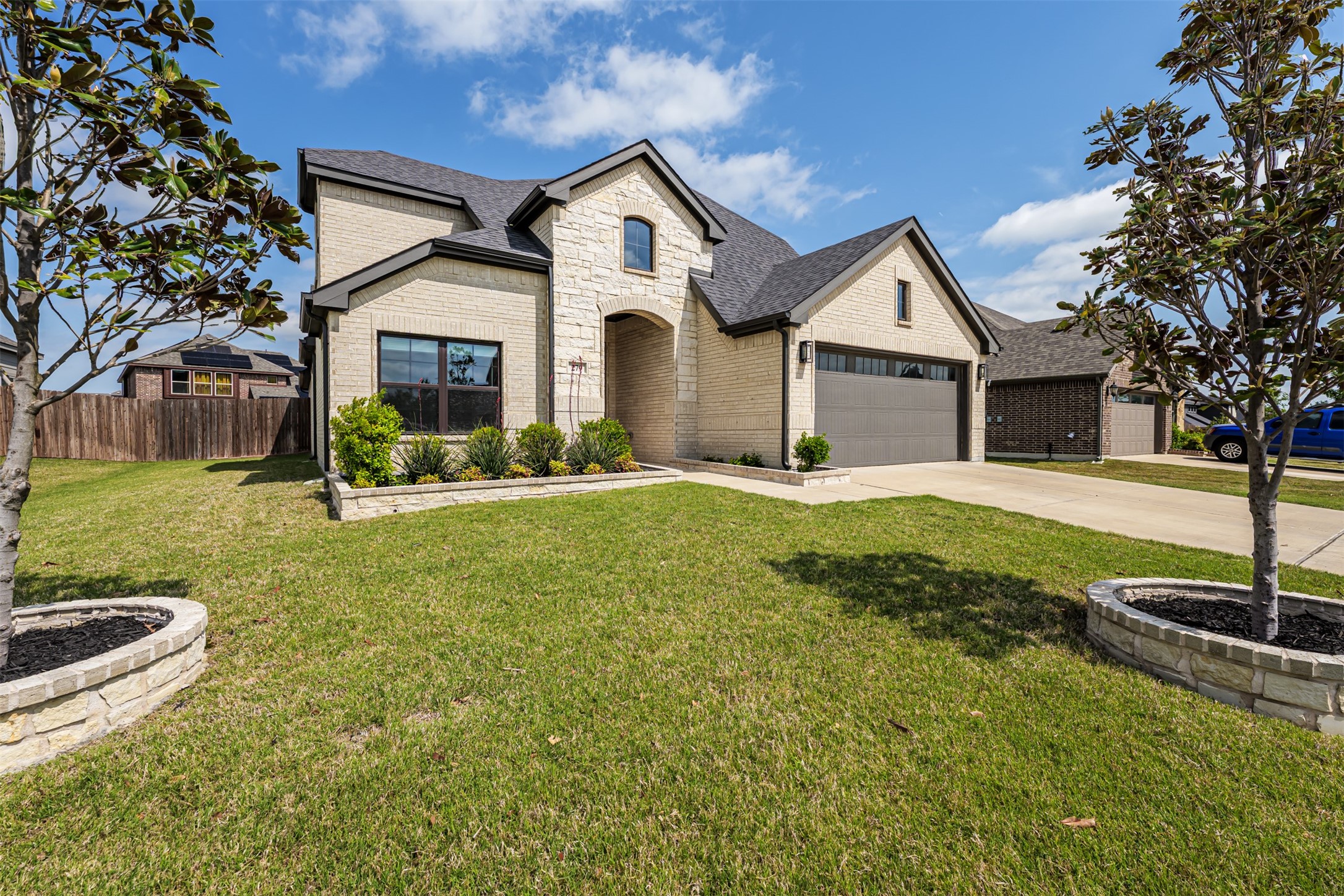 279 Moonshadow Drive Waxahachie TX 75165
