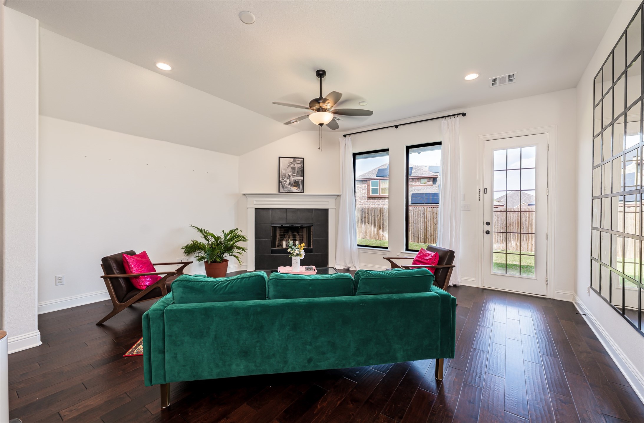 279 Moonshadow Drive Waxahachie TX 75165