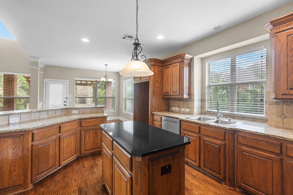 4004 Hook Bill Drive Mckinney TX 75072