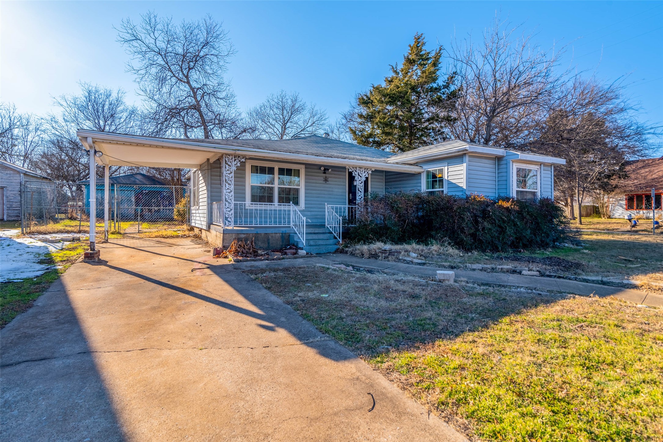 402 S Gribble Street Sherman TX 75090