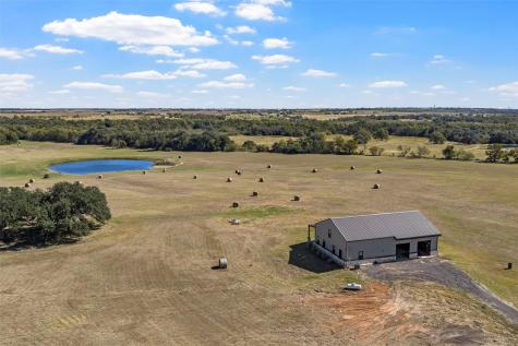 684 County Road 473 Lott TX 76656