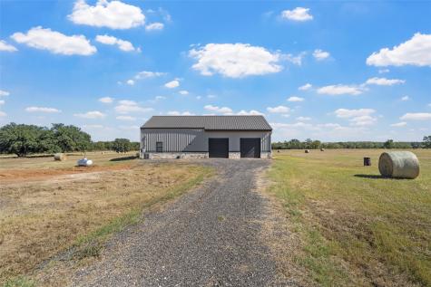 684 County Road 473 Lott TX 76656