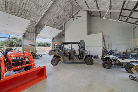 684 County Road 473 Lott TX 76656