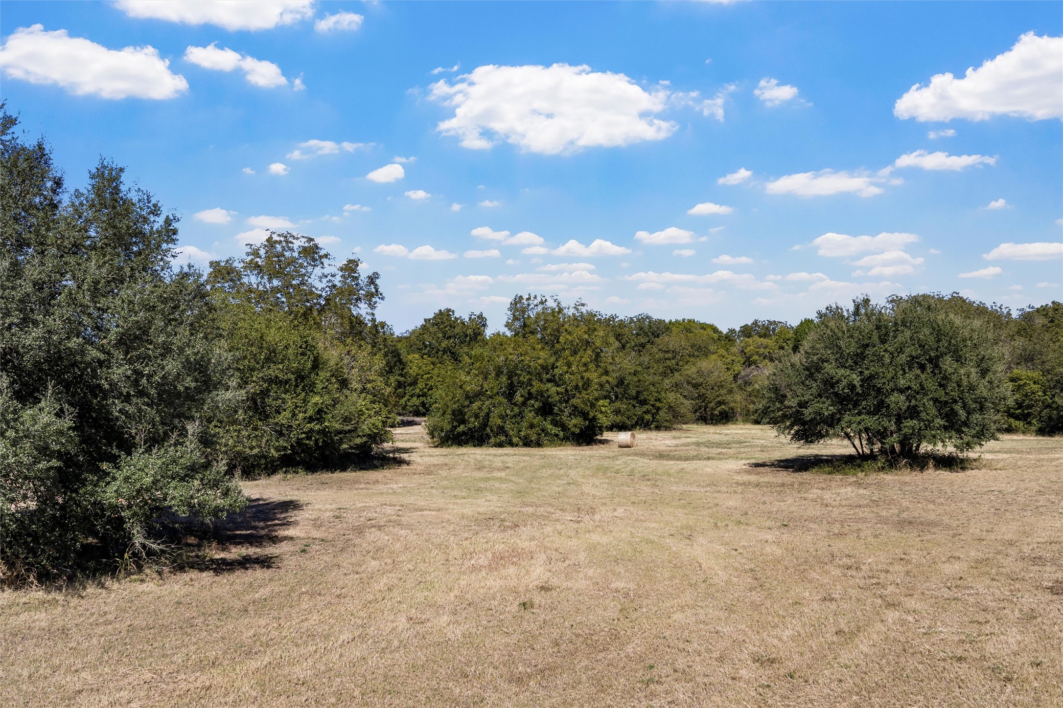 684 County Road 473 Lott TX 76656