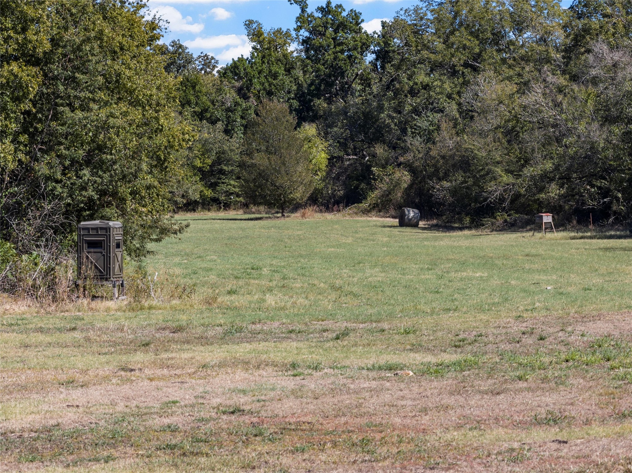684 County Road 473 Lott TX 76656