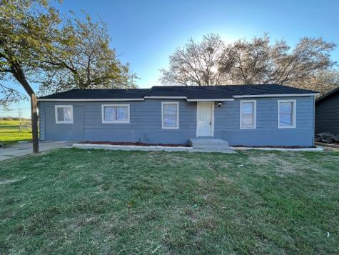 1013 Manning Street Grand Prairie TX 75051