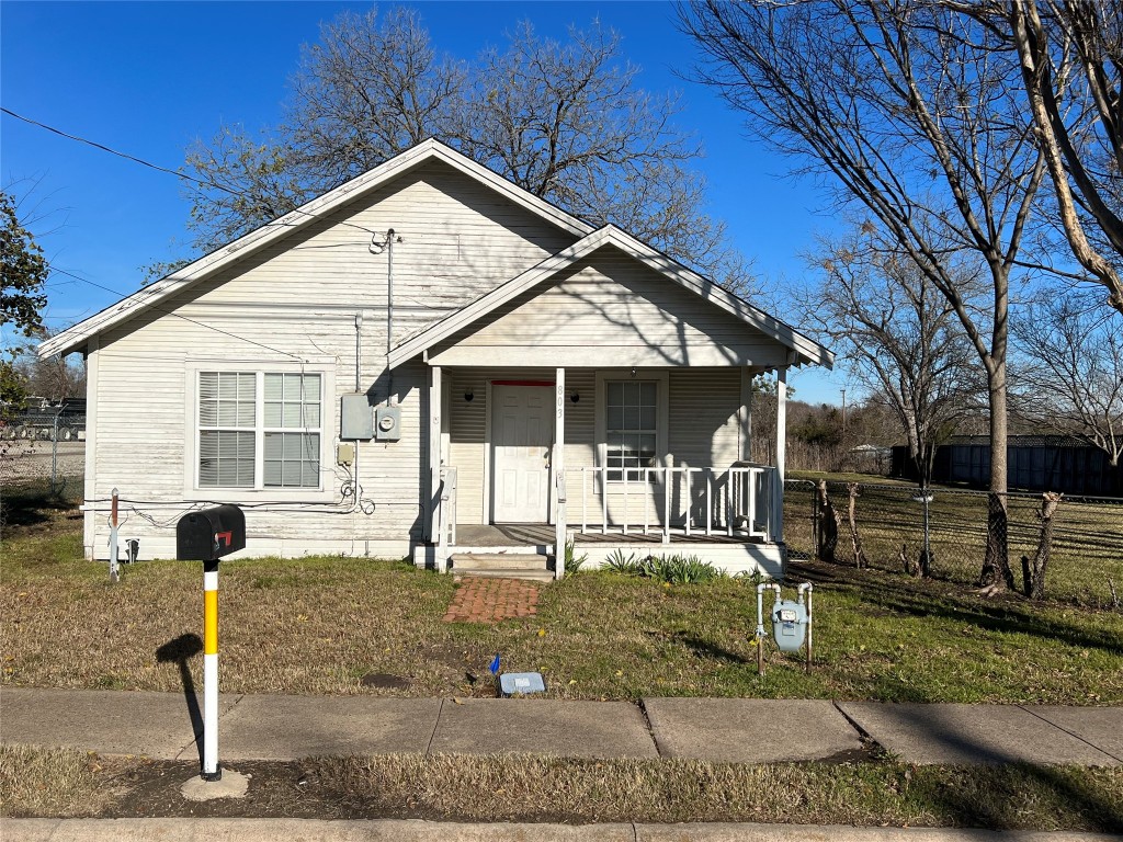 803 S Elm Street Kemp TX 75143