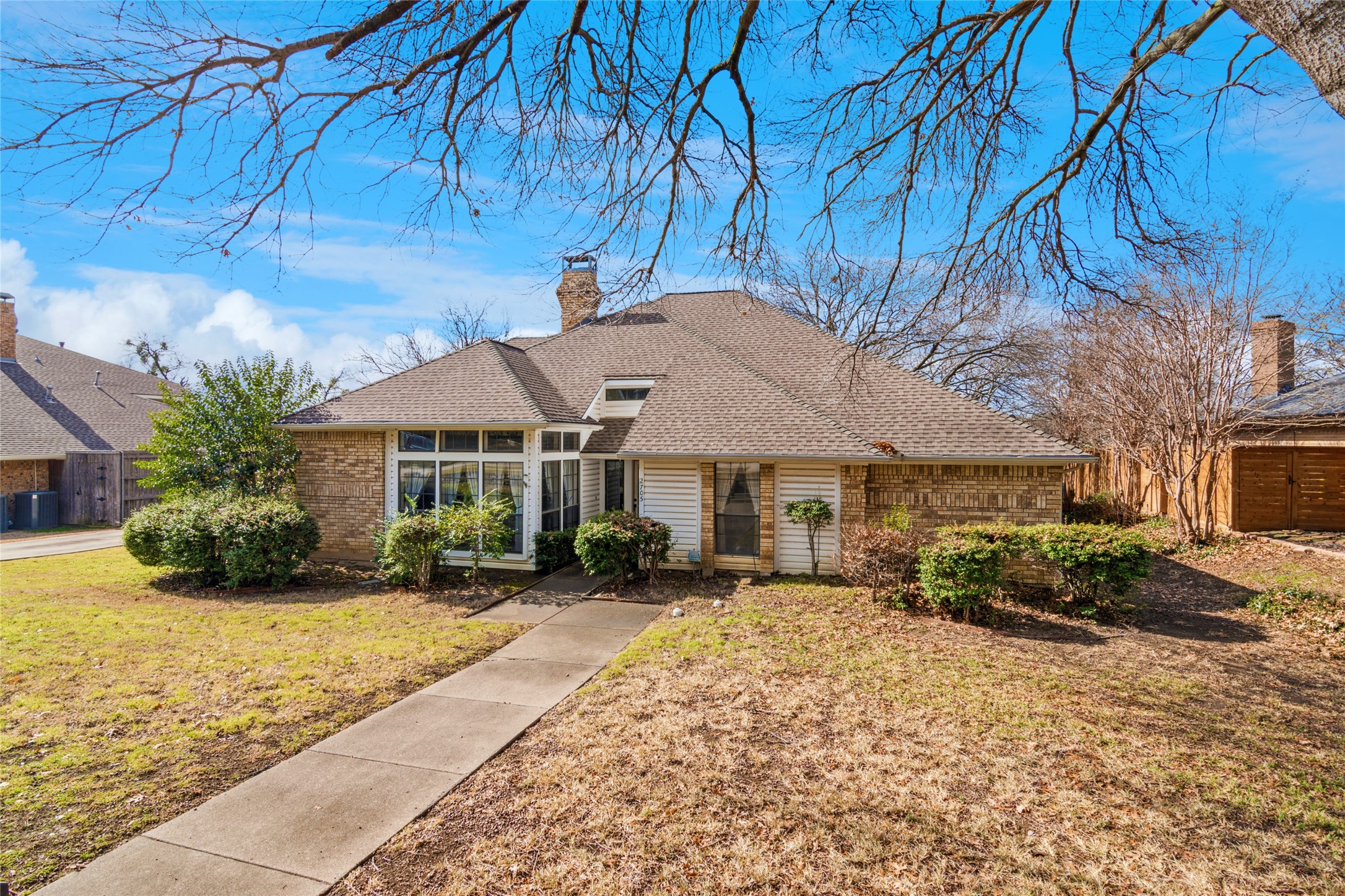 2705 Country Valley Road Garland TX 75043
