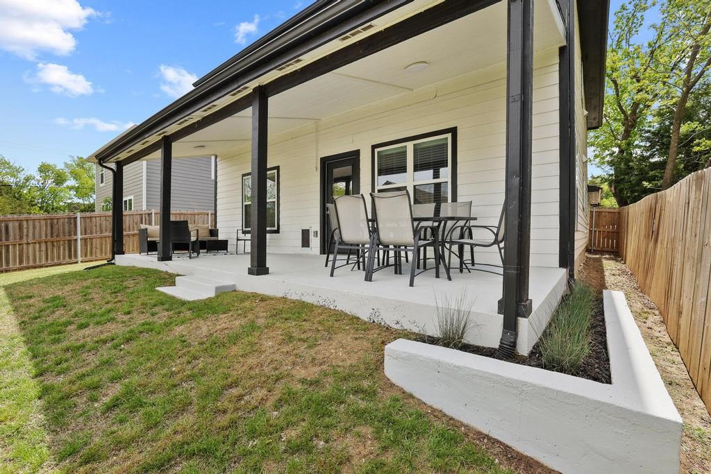 776 E Fulton Street Van Alstyne TX 75495