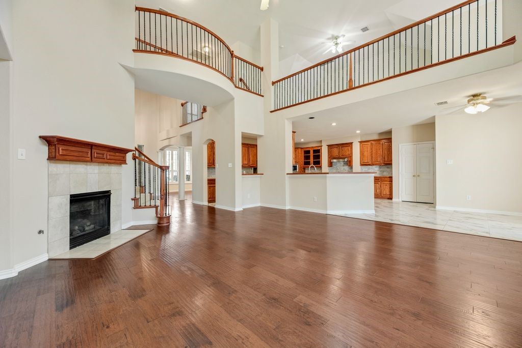 647 Royalwood Court Grand Prairie TX 75052
