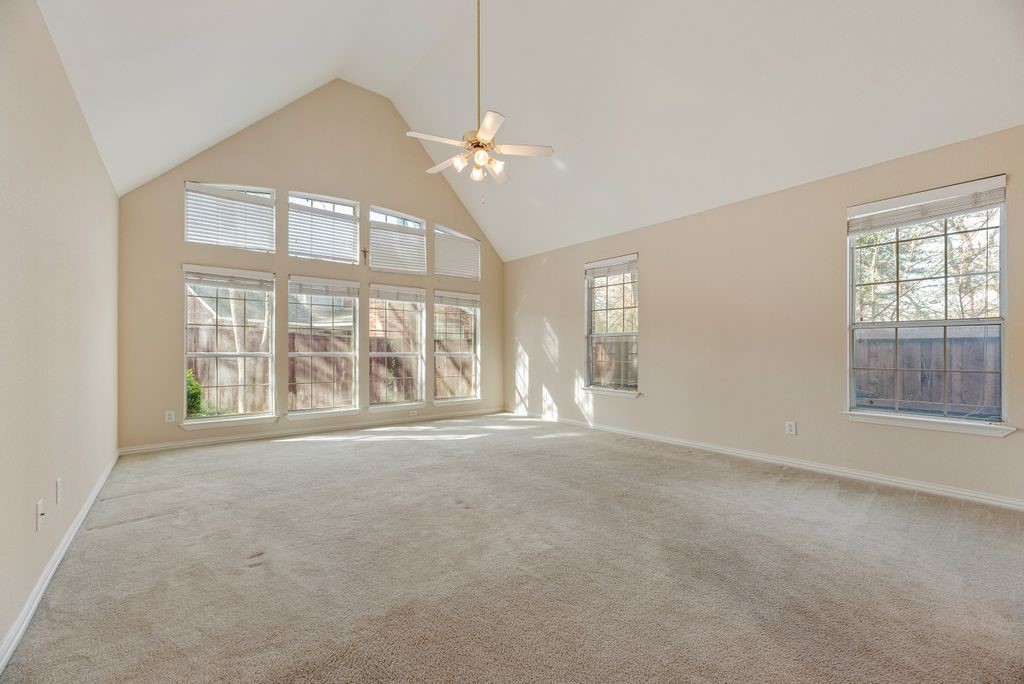 647 Royalwood Court Grand Prairie TX 75052