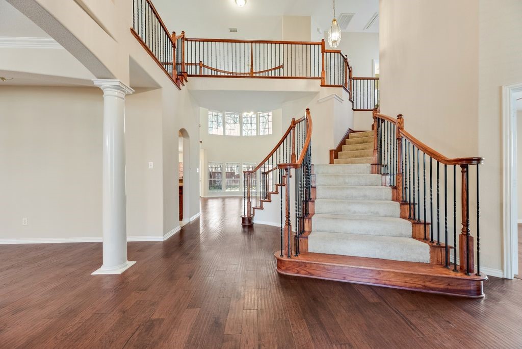 647 Royalwood Court Grand Prairie TX 75052