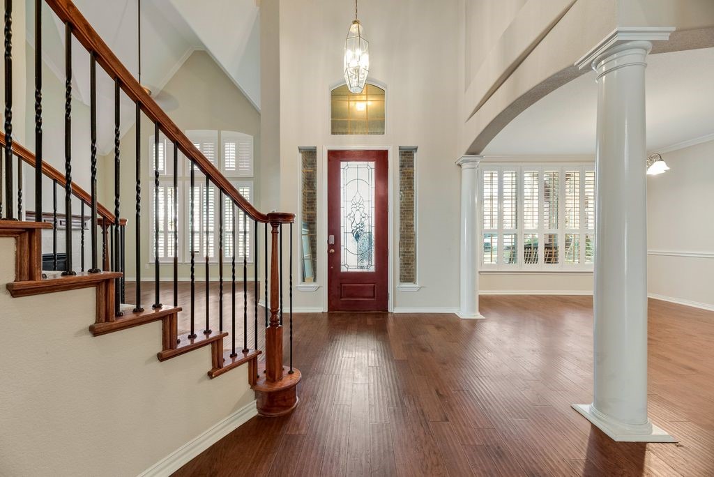 647 Royalwood Court Grand Prairie TX 75052