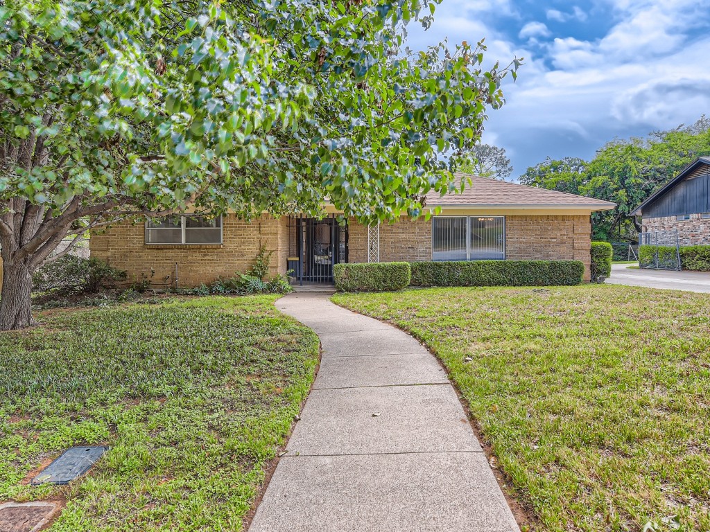 7436 Laurie Drive Fort Worth TX 76112